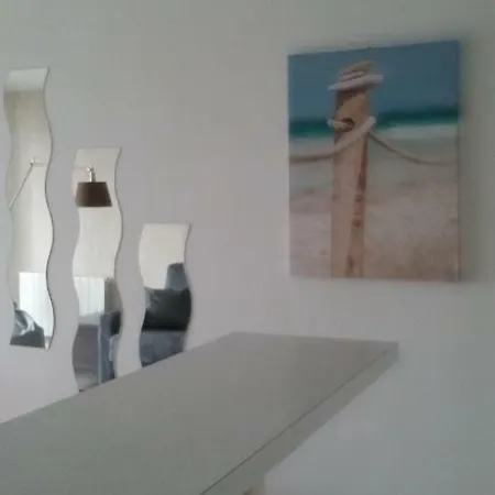 Au Bord De Mer Studio 28m2 Calme, Lumineux, Balcon, Immeuble En Front De Mer, Studio Vue Ville Le Touquet