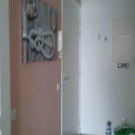 Appartamento Au Bord De Mer Studio 28m2 Calme, Lumineux, Balcon, Immeuble En Front De Mer, Studio Vue Ville