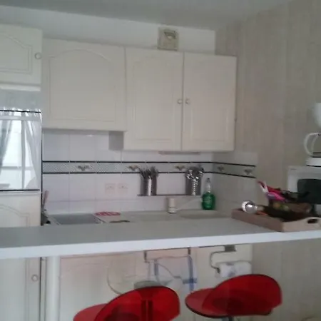 Appartamento Au Bord De Mer Studio 28m2 Calme, Lumineux, Balcon, Immeuble En Front De Mer, Studio Vue Ville *
